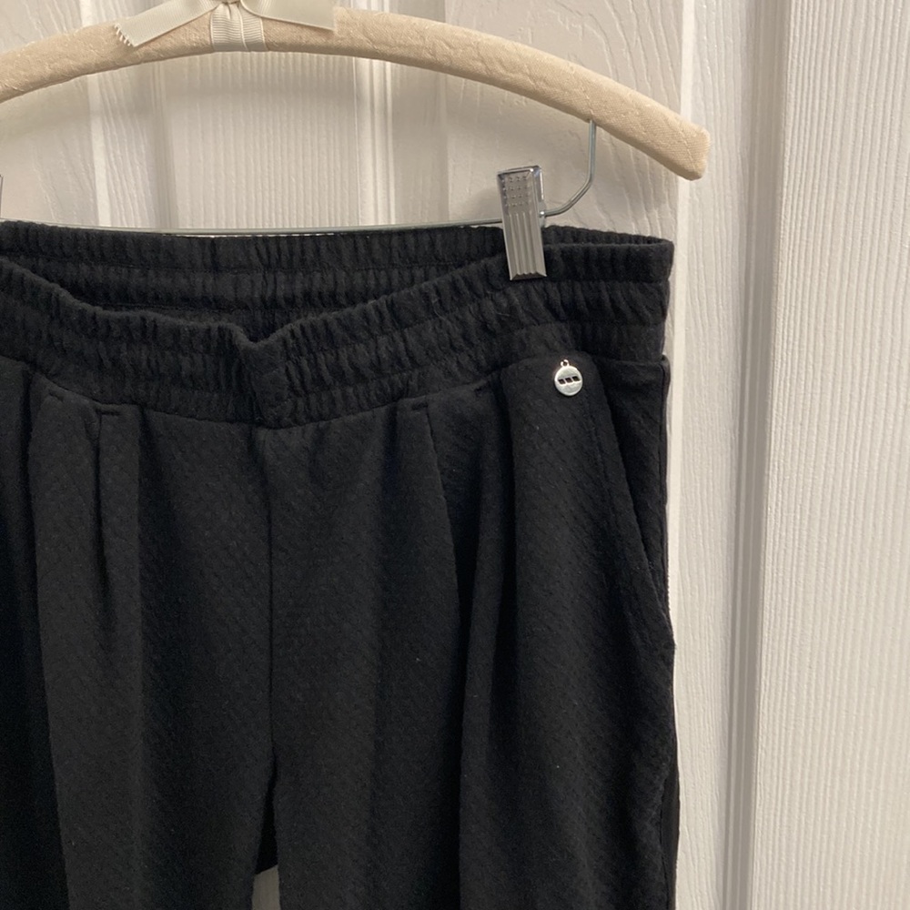 Women's Lorna Jane Moto Track Pant with waffle detail - Size M Black